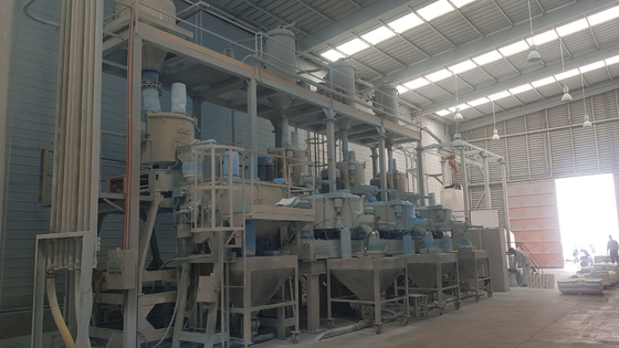 ระบบลำเลียงการชั่งน้ำหนักผสมผงอัตโนมัติสำหรับการอัดรีดท่อ PVC