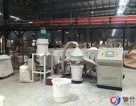 เครื่องชั่งน้ำหนักอัตโนมัติสำหรับสารเติมแต่ง PVC สำหรับสายพานลำเลียงสุญญากาศนิวเมติกสายเครื่องอัดรีด