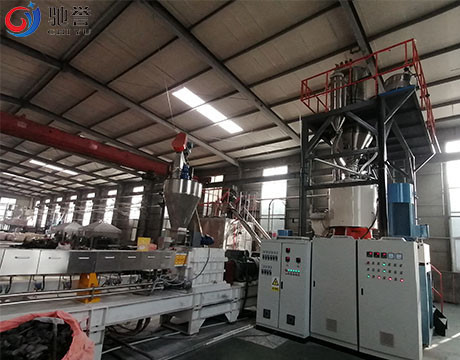ระบบลำเลียงผสมการให้อาหารอัตโนมัติสำหรับสายการอัดรีดโปรไฟล์กรอบประตู WPC